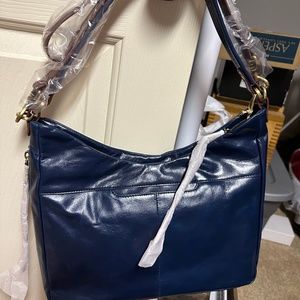 NWT HOBO DELILAH SAPPHIRE POLISHED LEATHER SHOULDER BAG PURSE
